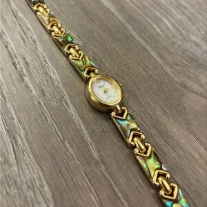 Vintage Vivani Gold Tone Abalone Watch